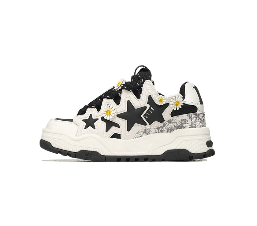 KAALIXTO--Daisy Bread Shoes - Unisex